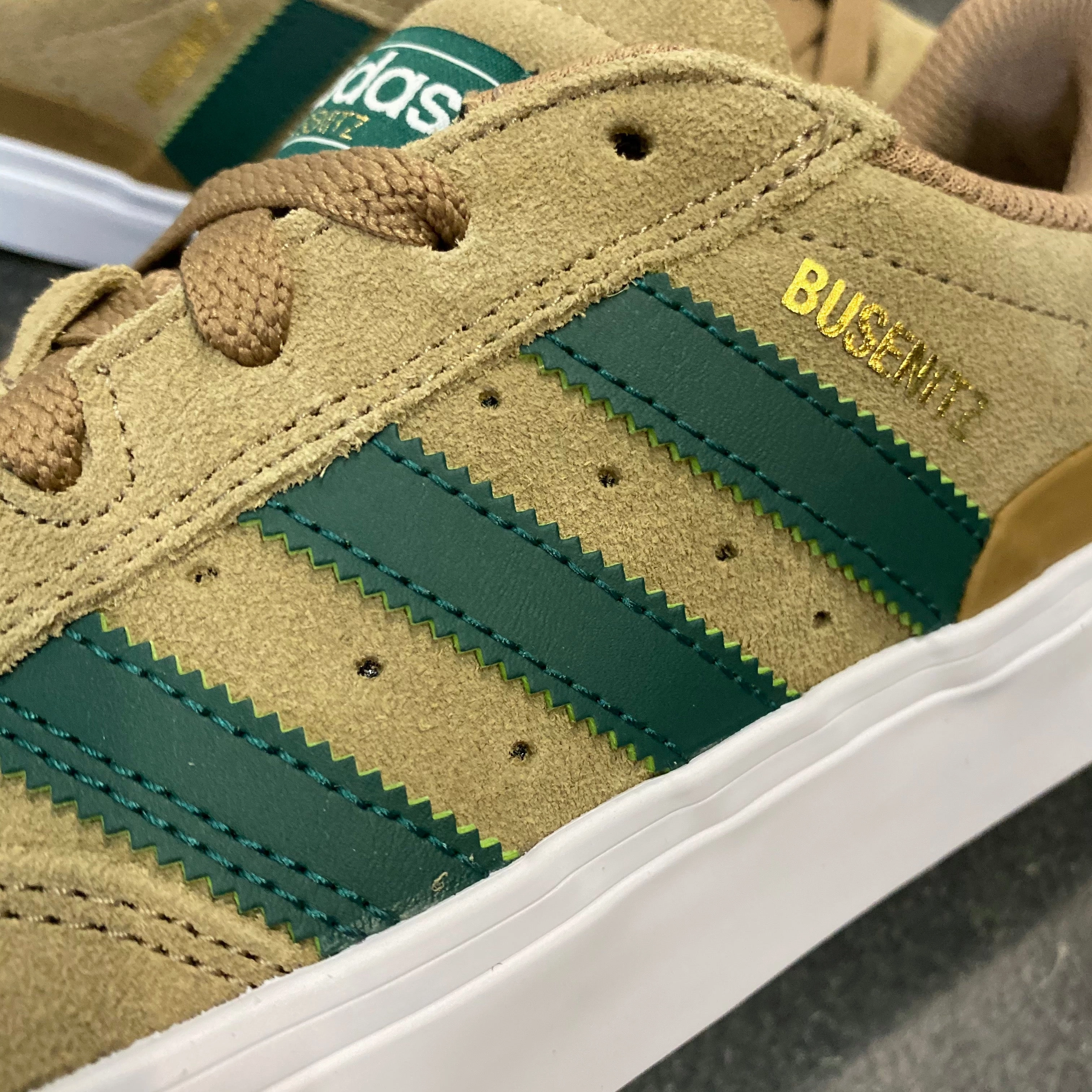 Adidas Running Shoes Without Carbon Plate Best For Tempo Adidas Busenitz Vulc II Cardboard/Green/White