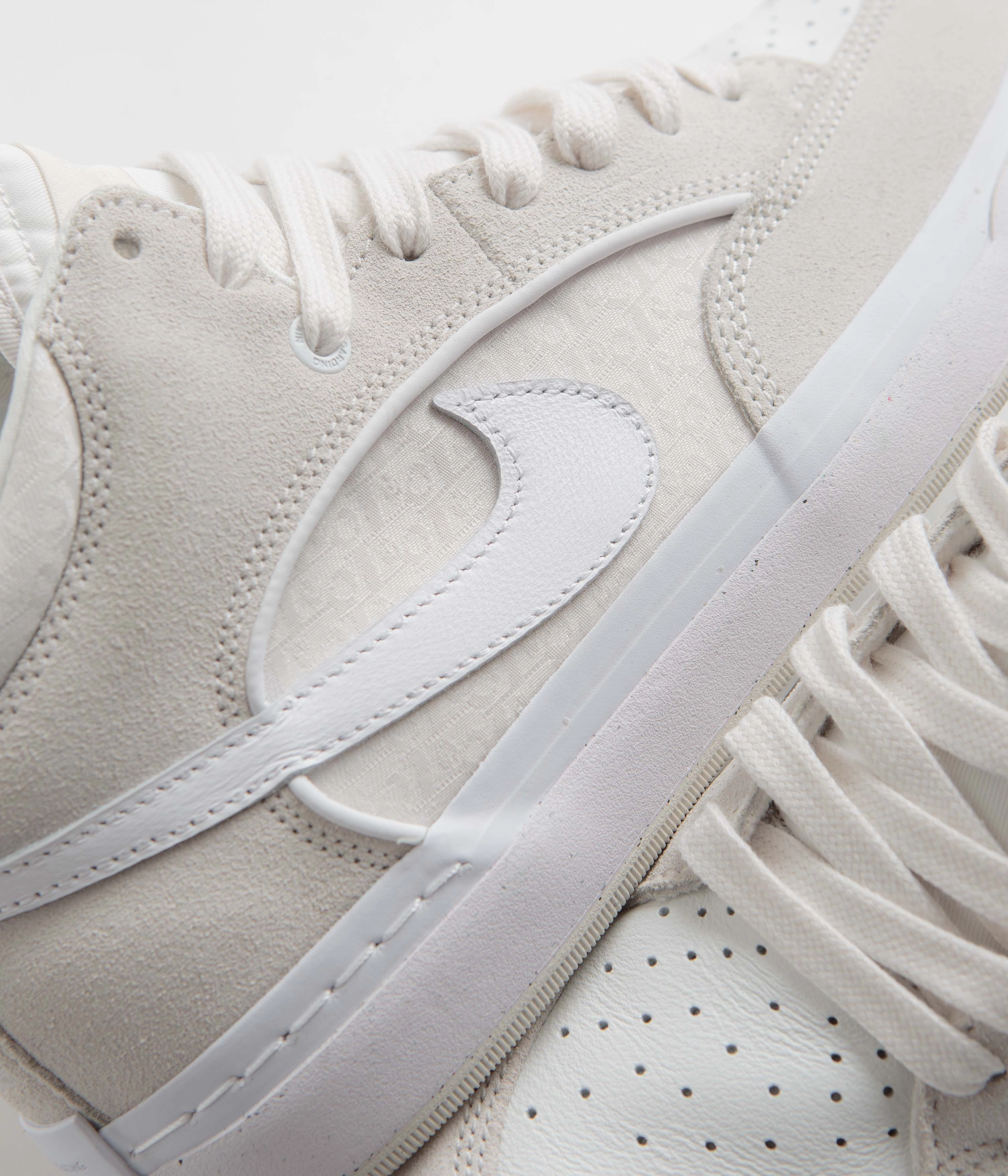 Asics Gel Venture Running Shoes Nike SB React Leo Shoes - Phantom / White - Summit White - Phantom