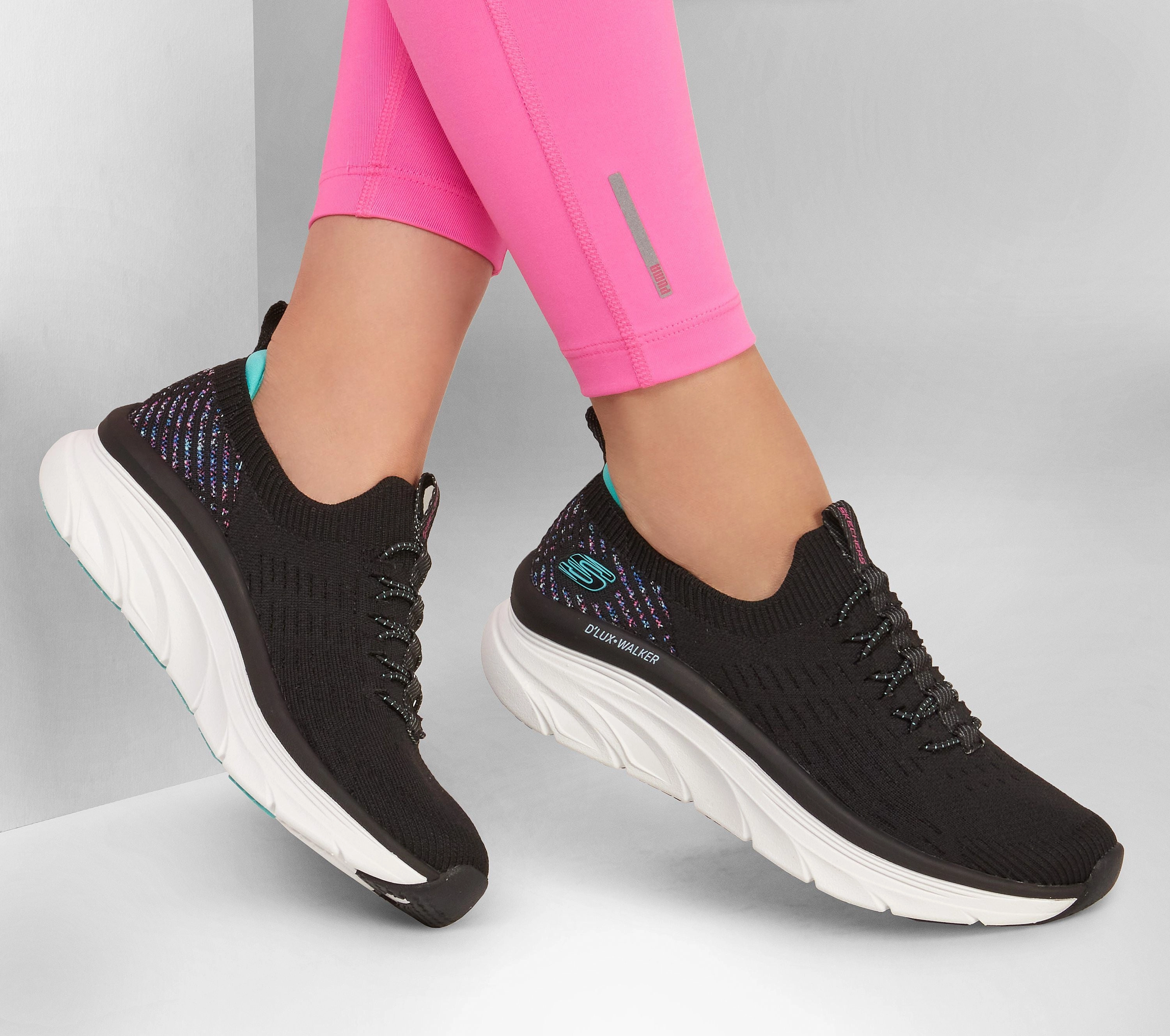 Layla Sneakers Skechers Women's D'lux Walker Star Stunner Sneaker