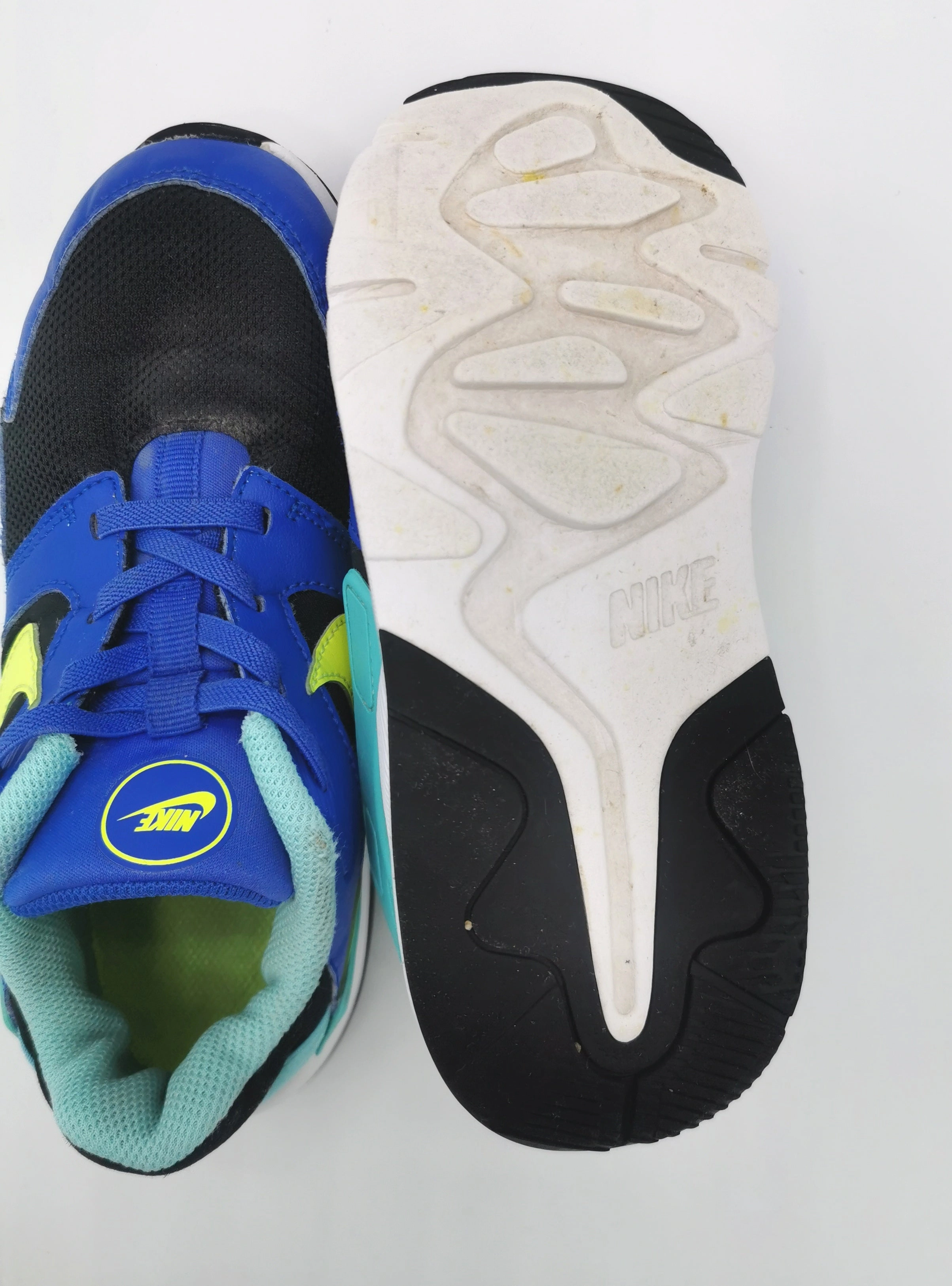 BOY SIZE 2 YOUTH - NIKE, Running Shoes, Stretch Laces VGUC B2 Best Asics Pronation Shoes