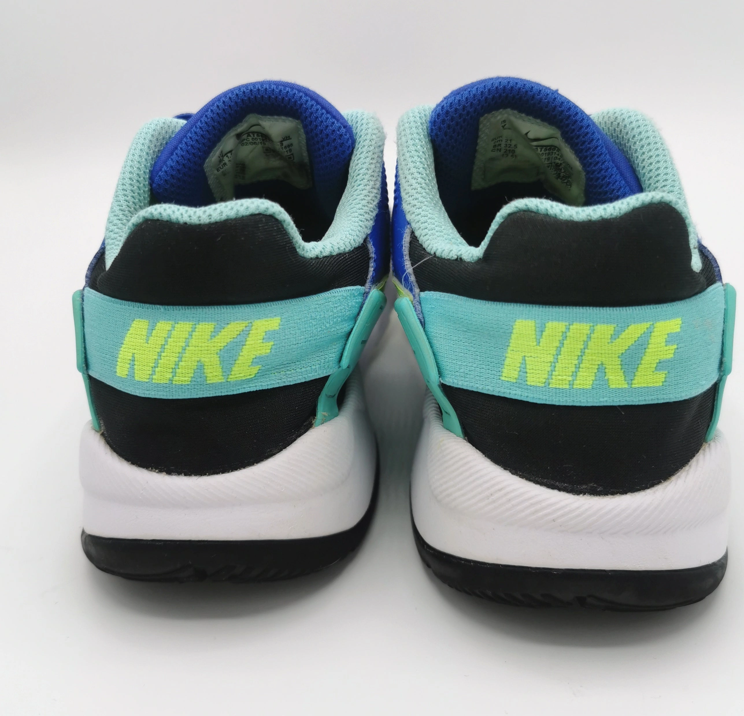 BOY SIZE 2 YOUTH - NIKE, Running Shoes, Stretch Laces VGUC B2 Asics Running Shoes Flat Feet