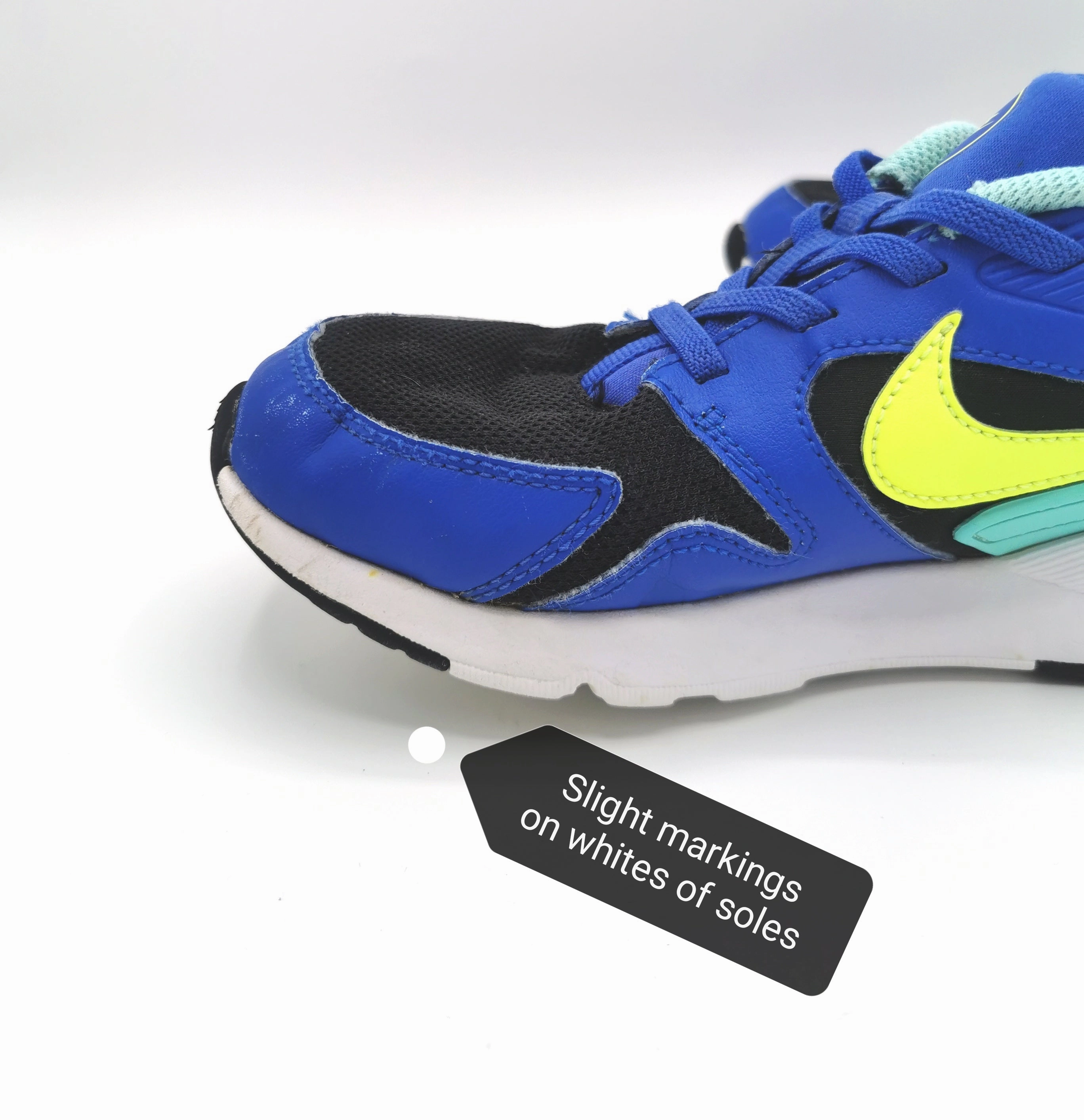 Asics Novablast 3 Le Running Shoes BOY SIZE 2 YOUTH - NIKE, Running Shoes, Stretch Laces VGUC B2