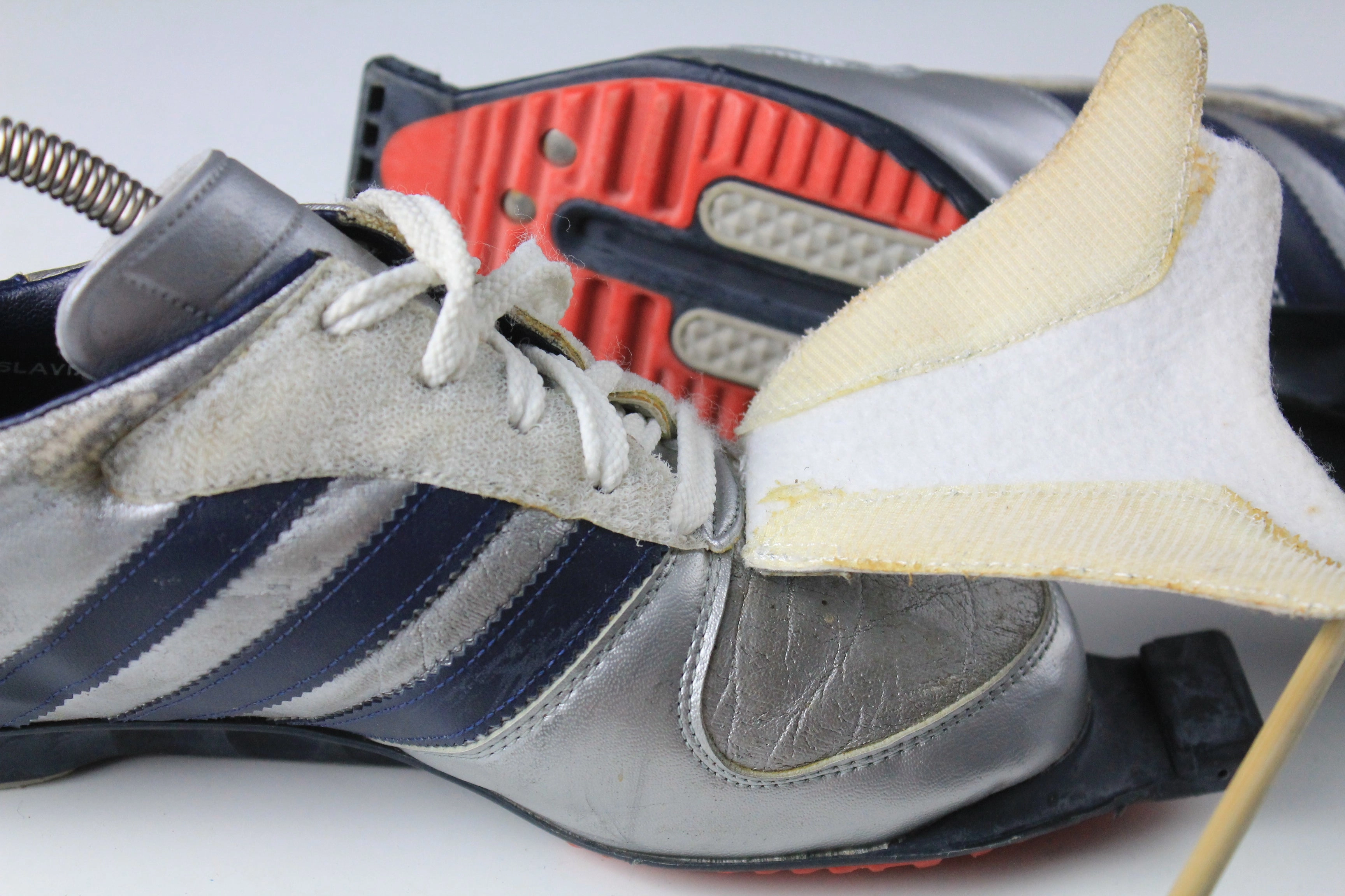 Adidas Terrex Swift R2 Gore-tex Hiking Shoe Vintage Adidas Sarajevo 1984 Olympic Ski Shoes Women's US 6