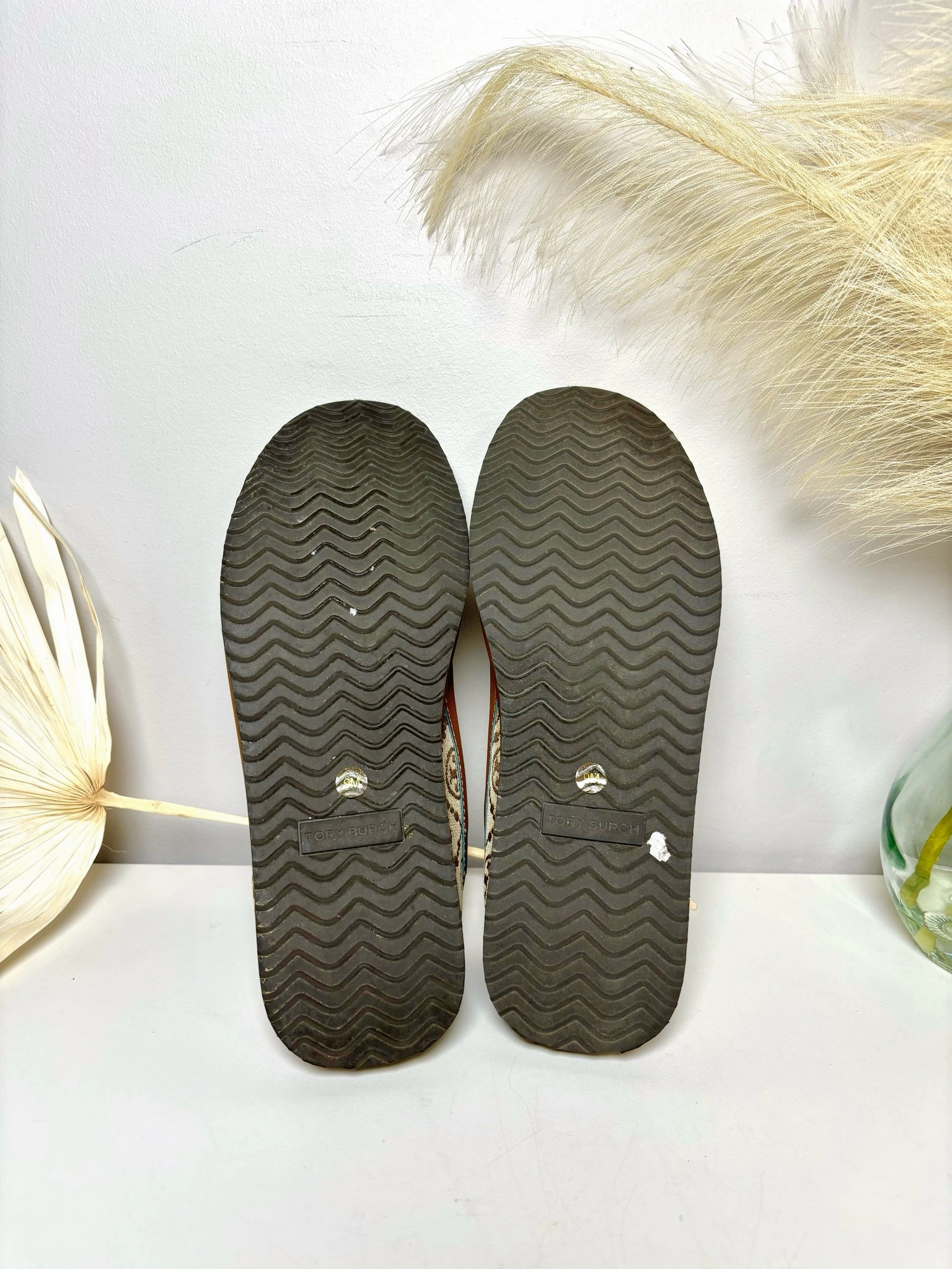 W Shoe Size 9 Tory Burch Tan Canvas Logo Loafers Braided Loafers