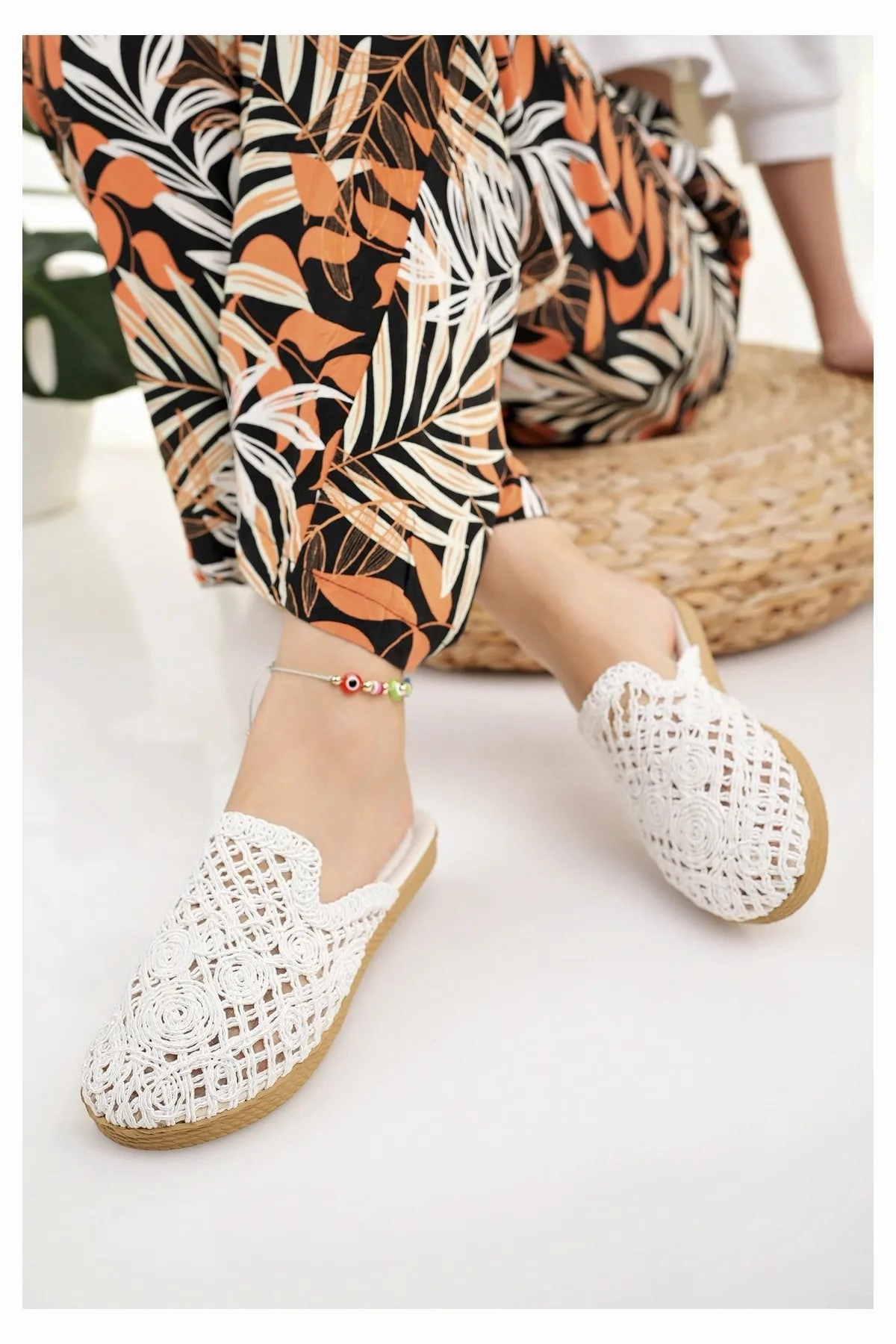 Golden Slippers Song Lyrics Modafrsat  Women's Straw  Closed Knit Lace Embroidery Slippers