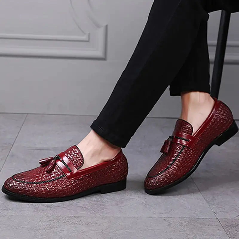 Luxury Italian Style Tassel Leather Loafers Wide Loafers Shoes
