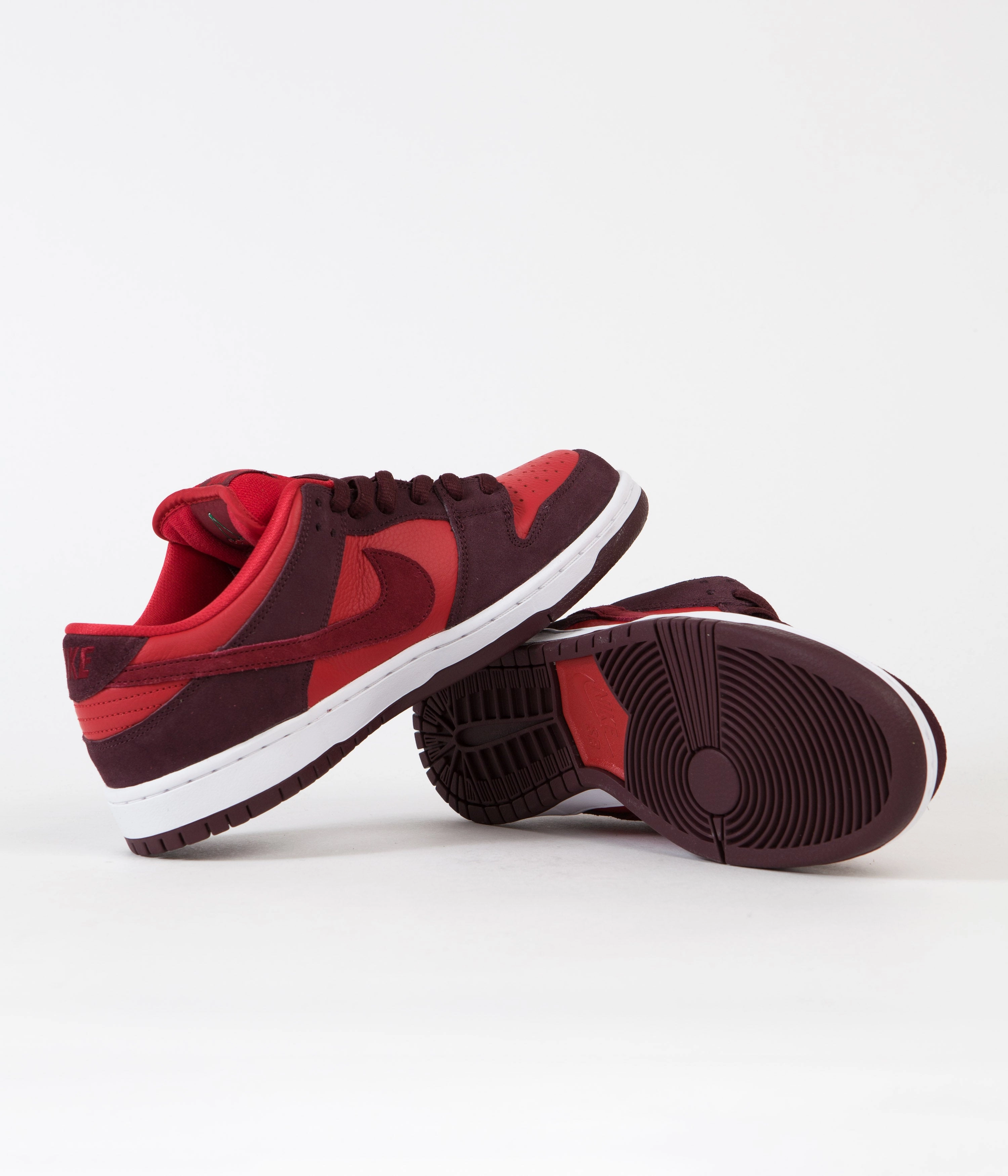 Nike SB Dunk Low Pro Cherry Shoes - Burgundy Crush / Team Red - University Red Asics High Top Wrestling Shoes