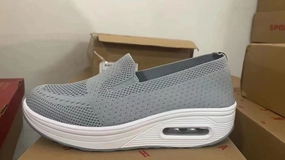 Women's Air Cushioning Sneakers Summer New Breathable Fly Weave Wedge Shoes for Women Flat Slip on Casual Ladies Walking Shoes F157841 La Flats Shoes